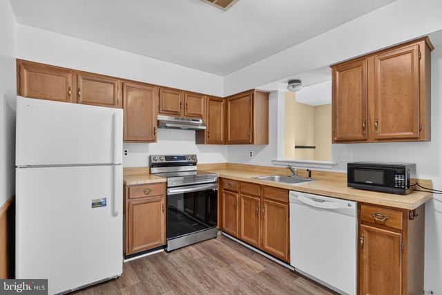 42 MARKEL RD, Malvern, PA 19355