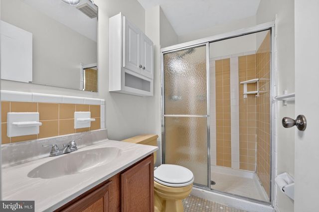 42 MARKEL RD, Malvern, PA 19355