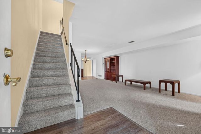 42 MARKEL RD, Malvern, PA 19355