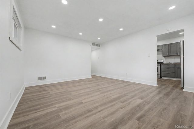 26718 Penn Street, Inkster, MI 48141
