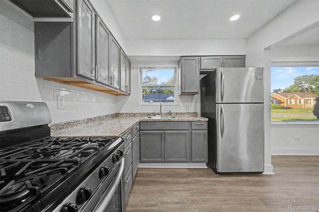 26718 Penn Street, Inkster, MI 48141
