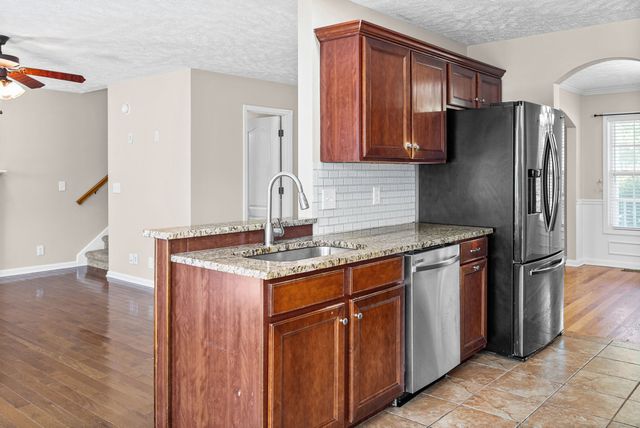 850 Nandina Court, Clarksville, TN 37043
