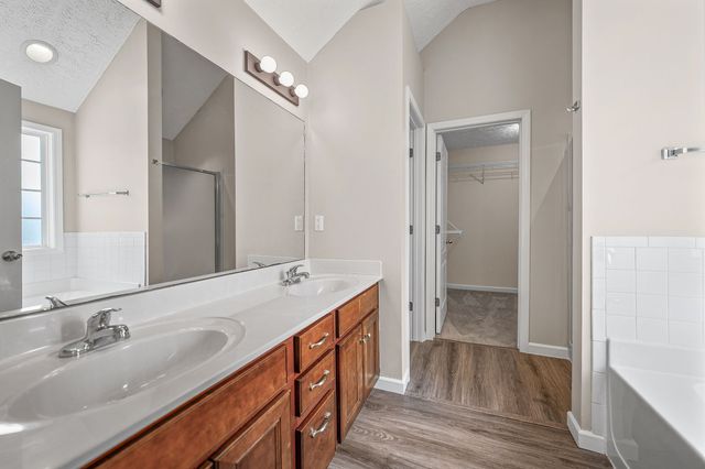 850 Nandina Court, Clarksville, TN 37043