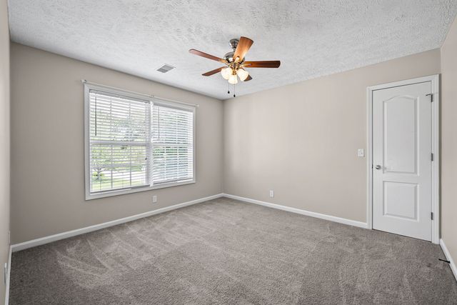 850 Nandina Court, Clarksville, TN 37043