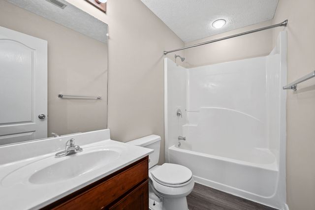 850 Nandina Court, Clarksville, TN 37043