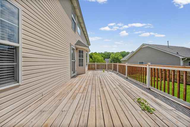 850 Nandina Court, Clarksville, TN 37043