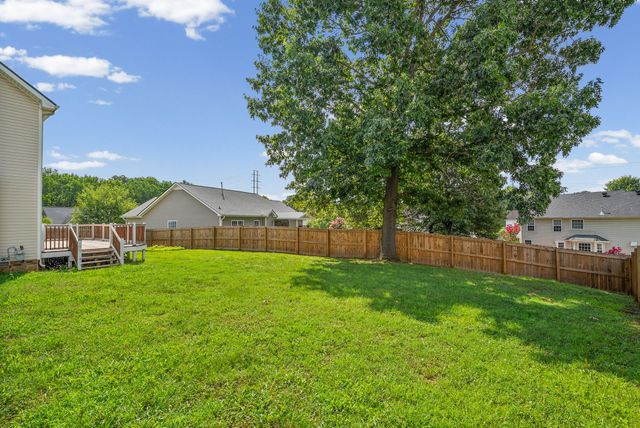850 Nandina Court, Clarksville, TN 37043
