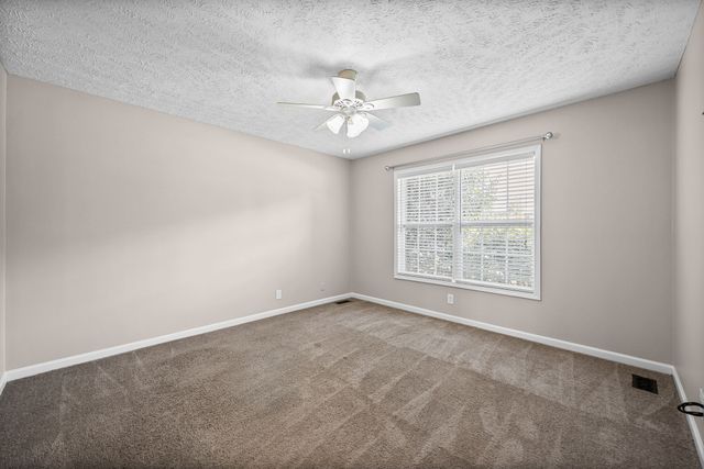 850 Nandina Court, Clarksville, TN 37043
