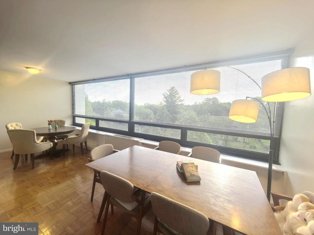 Image 13 of property listing at 4000 N CHARLES ST #508, Baltimore, MD 21218