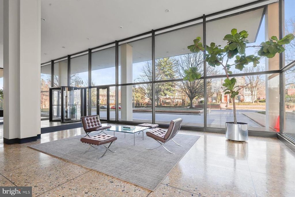 Image 2 of property listing at 4000 N CHARLES ST #508, Baltimore, MD 21218