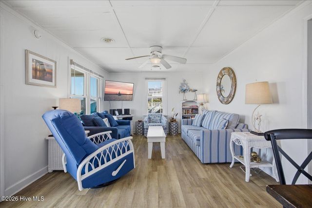 7211 10th Avenue, N Topsail Beach, NC 28460