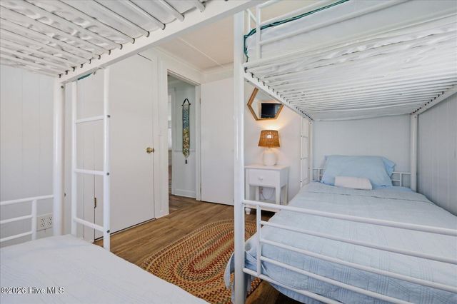 7211 10th Avenue, N Topsail Beach, NC 28460