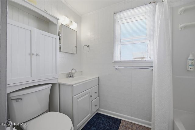 7211 10th Avenue, N Topsail Beach, NC 28460