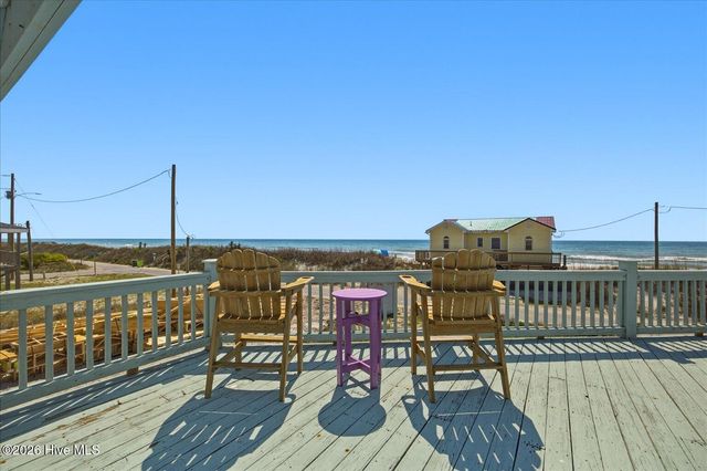 7211 10th Avenue, N Topsail Beach, NC 28460