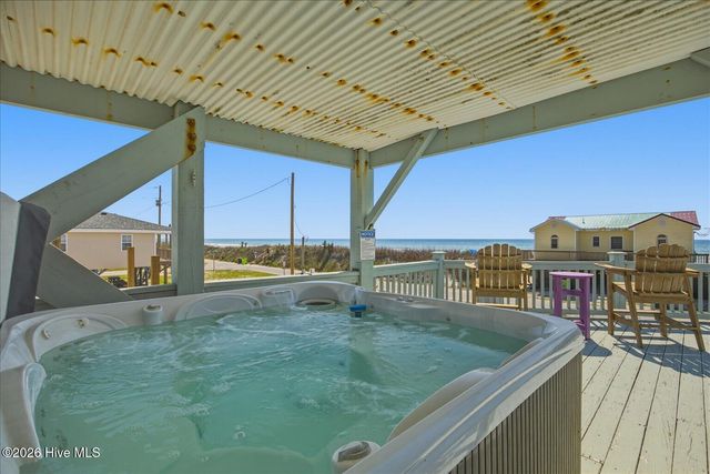 7211 10th Avenue, N Topsail Beach, NC 28460