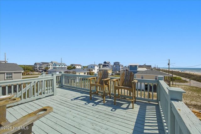 7211 10th Avenue, N Topsail Beach, NC 28460