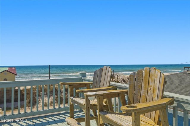 7211 10th Avenue, N Topsail Beach, NC 28460