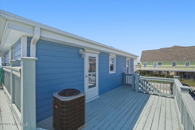 7211 10th Avenue, N Topsail Beach, NC 28460
