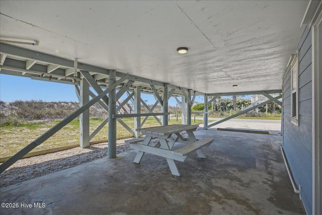 7211 10th Avenue, N Topsail Beach, NC 28460