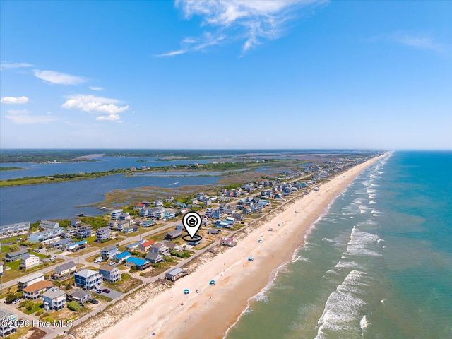 7211 10th Avenue, N Topsail Beach, NC 28460