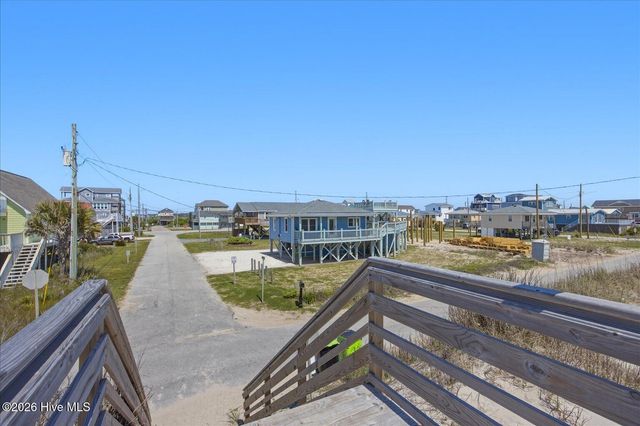 7211 10th Avenue, N Topsail Beach, NC 28460