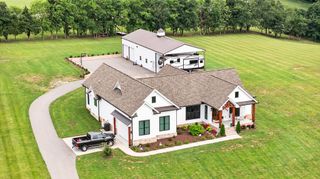 7040 Highway 231, N, Bethpage, TN 37022