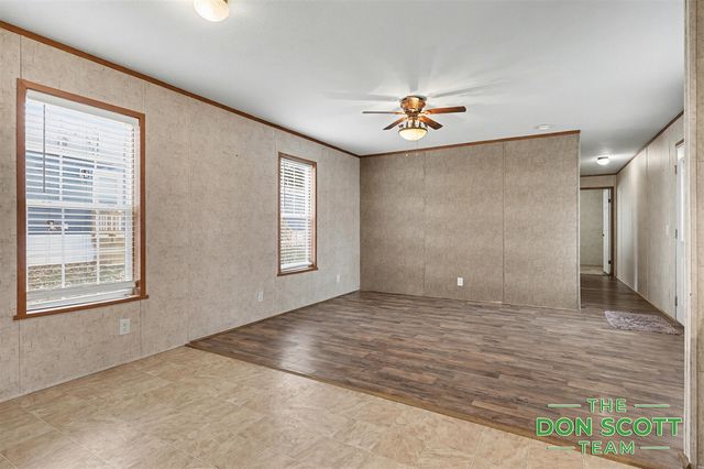 6913 Sandwood Street, Rockford, MI 49341