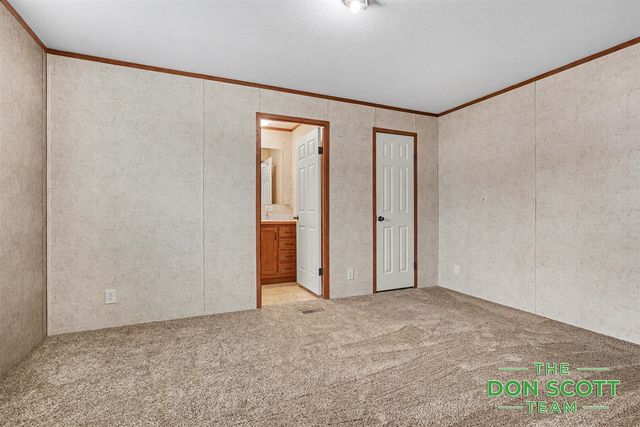 6913 Sandwood Street, Rockford, MI 49341