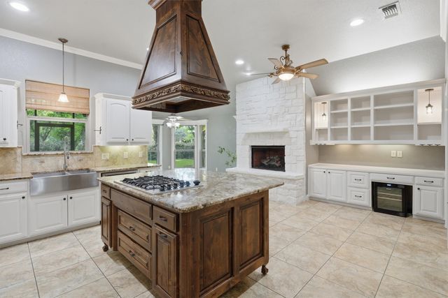 8753 S Monticello Circle, Granbury, TX 76049