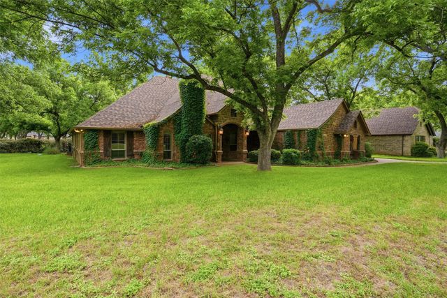 8753 S Monticello Circle, Granbury, TX 76049