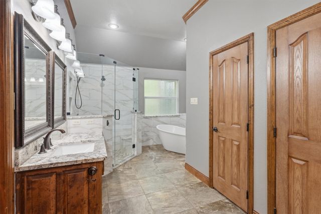8753 S Monticello Circle, Granbury, TX 76049