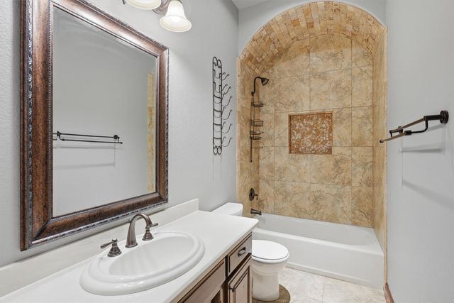 8753 S Monticello Circle, Granbury, TX 76049