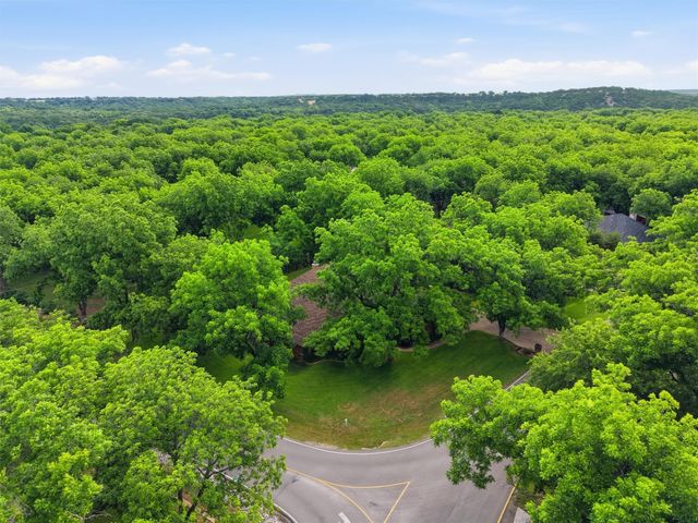 8753 S Monticello Circle, Granbury, TX 76049