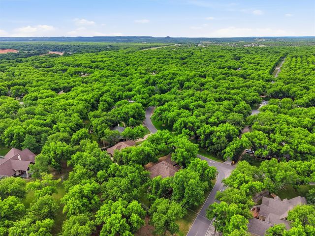 8753 S Monticello Circle, Granbury, TX 76049