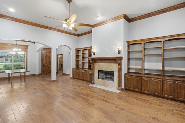 8753 S Monticello Circle, Granbury, TX 76049