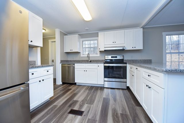 273 Rose Ray Road, Ellijay, GA 30540