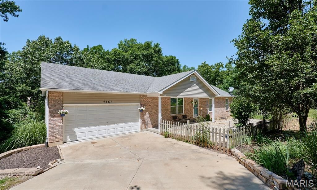 4367 Monticello Court, House Springs, MO 63051