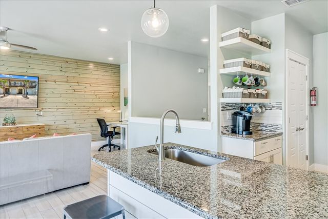 247 W Roberts Ave 20, Port Aransas, TX 78373