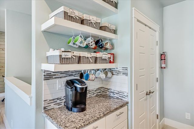 247 W Roberts Ave 20, Port Aransas, TX 78373