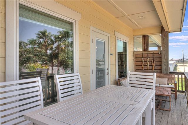 247 W Roberts Ave 20, Port Aransas, TX 78373