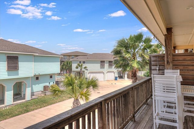247 W Roberts Ave 20, Port Aransas, TX 78373