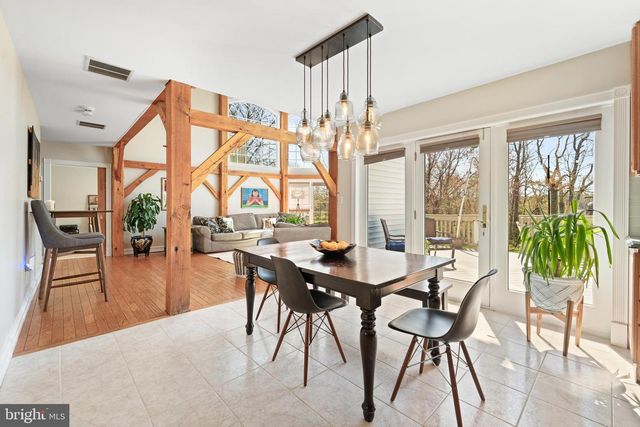 25 CARSDALE DR, Belle Mead, NJ 08502