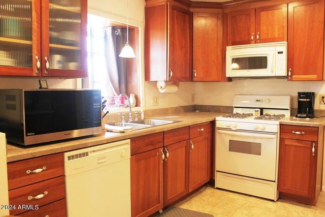 10550 E HIGHWAY 92 Highway, Hereford, AZ 85615