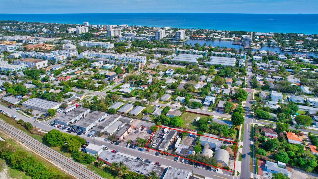 375 SE 2nd Avenue, Delray Beach, FL 33483