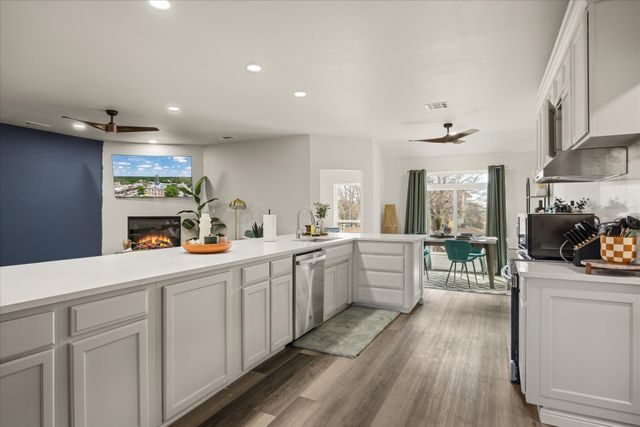 4801 W Wedgefield Road, Granbury, TX 76049