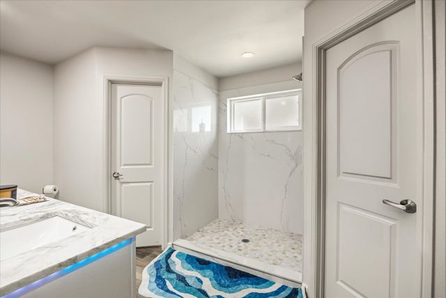 4801 W Wedgefield Road, Granbury, TX 76049