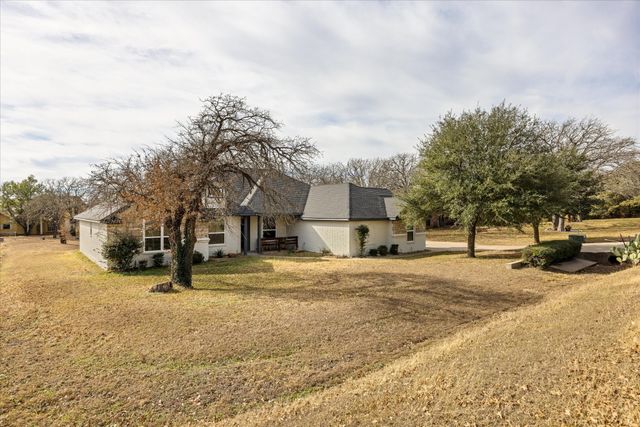 4801 W Wedgefield Road, Granbury, TX 76049