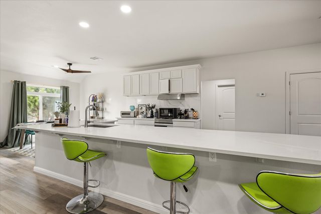 4801 W Wedgefield Road, Granbury, TX 76049