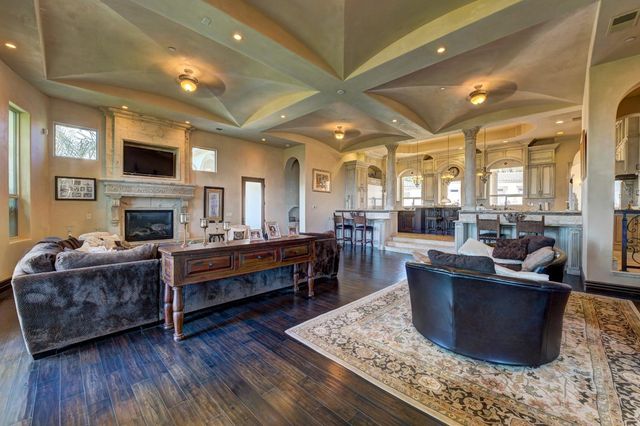 2070 W Green Springs Rd, El Dorado Hills, CA 95762