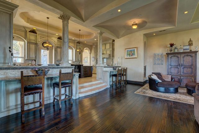 2070 W Green Springs Rd, El Dorado Hills, CA 95762